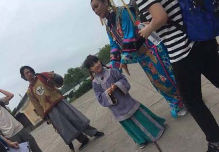 �⽨������ְ�ȥ�Ķ�3 Я�����������峯��Խ��